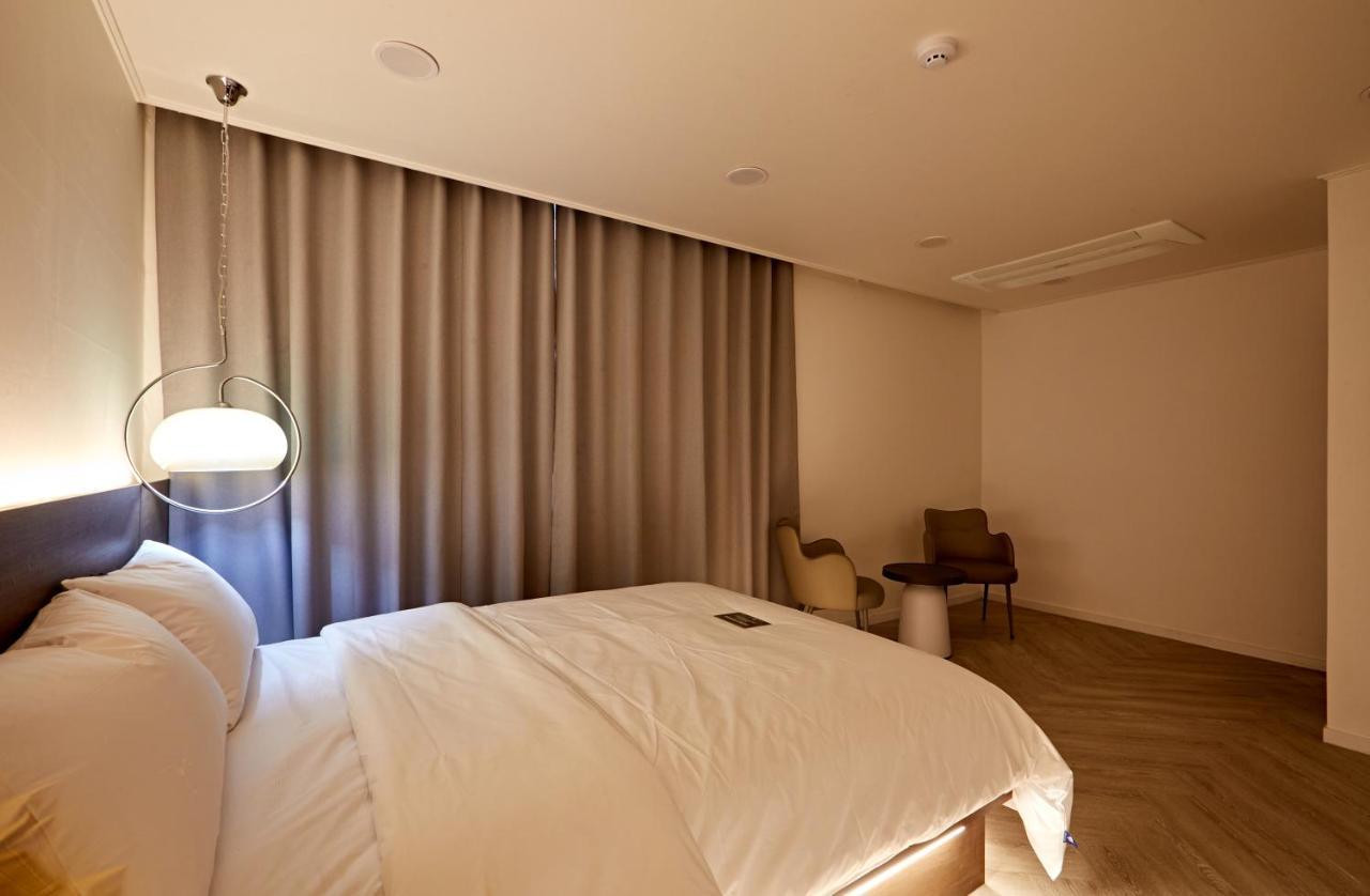 Hotel Sounds Чонджу Экстерьер фото